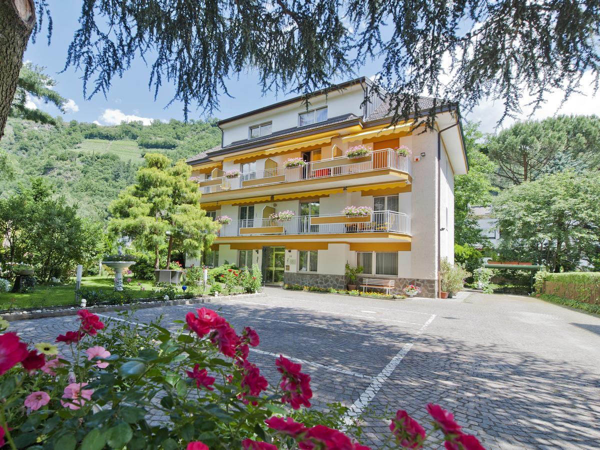 Sabine Guest house 2*